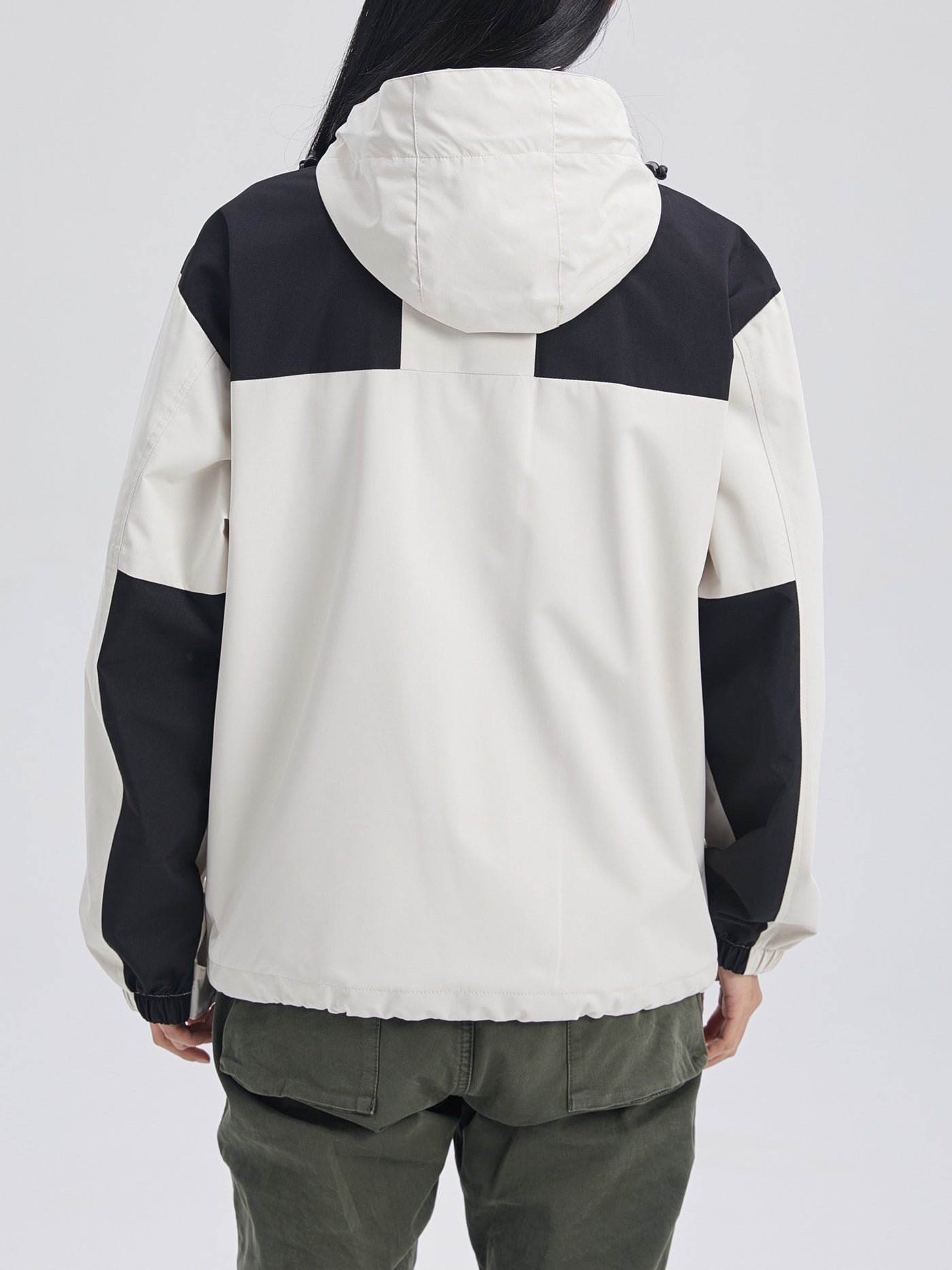 Elegante Fleecejacke mit Kapuze für Wintertage 8