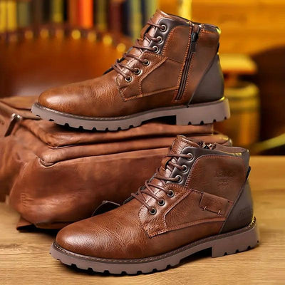 Elegante Lederstiefel mit seitlichem Reißverschluss 0