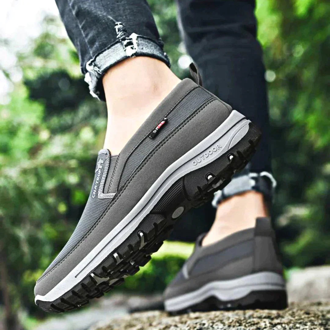Leichte Wanderschuhe mit Atmungsaktivem Design 1