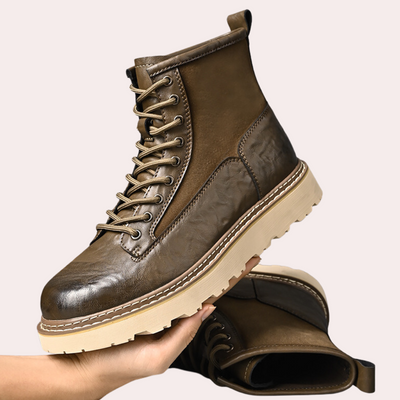Schwarze Herrenstiefel mit modernem Outdoor-Stil 0
