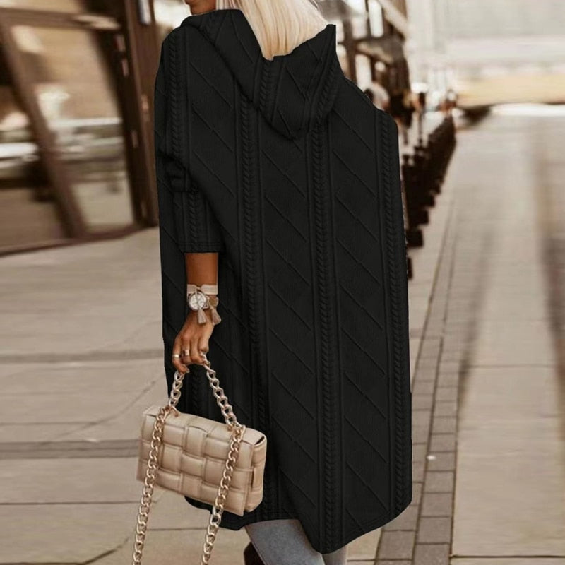 Cytheria – Langärmliger Cardigan mit Kabelstrick und Kapuze